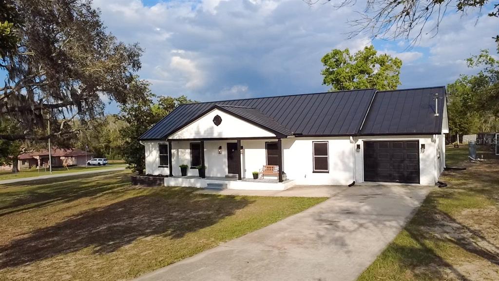 18406 Sand Pine Drive Spring Hill, FL 34610 - Photo 2 of 34