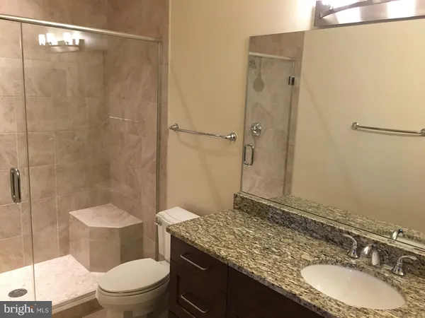 $3,950 | 8220 Crestwood Heights Drive, Unit 112, McLean, VA 22102