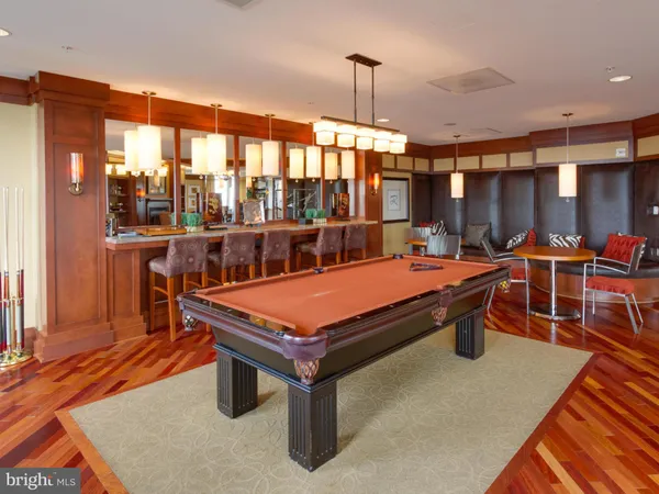 $3,950 | 8220 Crestwood Heights Drive, Unit 112, McLean, VA 22102