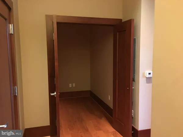 $3,950 | 8220 Crestwood Heights Drive, Unit 112, McLean, VA 22102