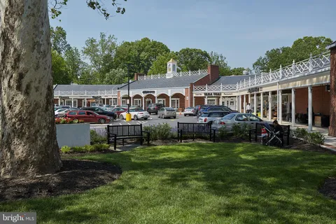 $6,200 | 5135 Massachusetts Avenue, Bethesda, MD 20816
