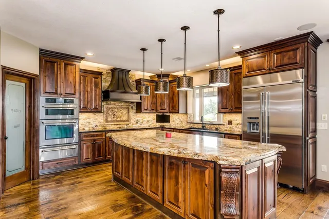 $2,600,000 | 3800 South 127th Street East, Derby, KS 67037