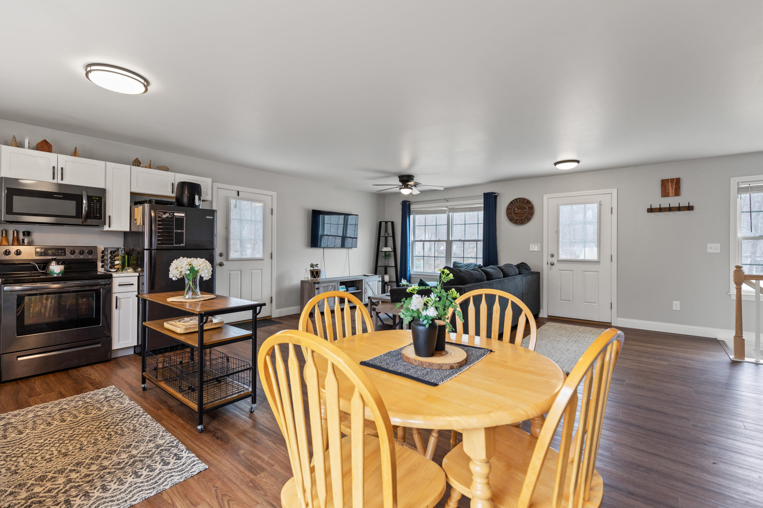 9 Escott Way Naples, ME 04055 - Photo 15 of 36 9 Escott Way Naples_007