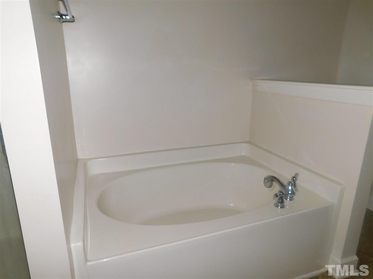 4814 Landover Vale Way Raleigh, NC 27616 - Photo 9 of 24 Gallery Image 9
