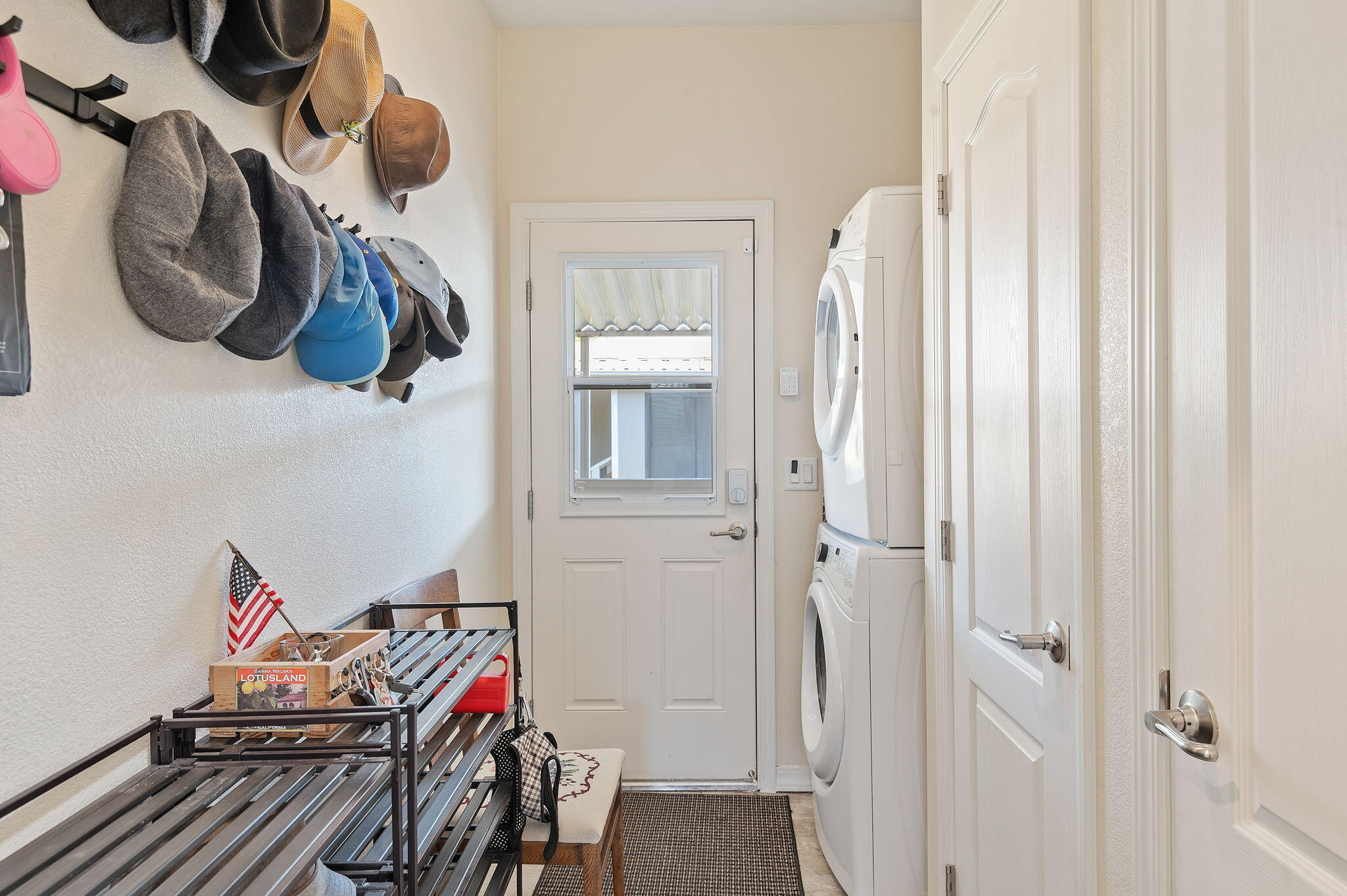 340 Old Mill Road, Unit 100 Santa Barbara, CA 93110 - Photo 11 of 21 Laundry