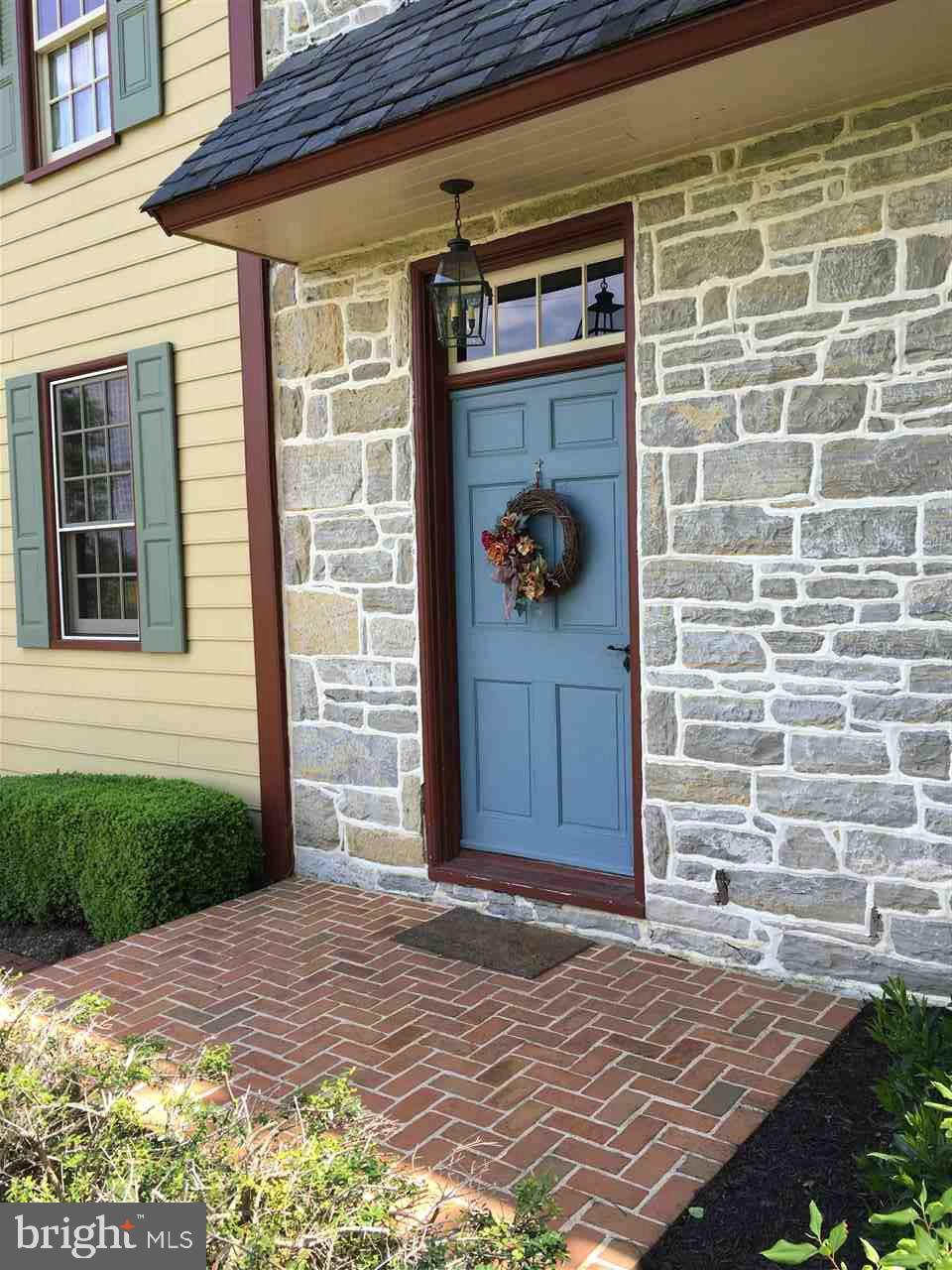 207 Clouser Road Mechanicsburg, PA 17055 - Photo 4 of 25 Gallery Image 4