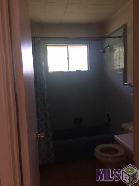 11026 Chalice Drive Baton Rouge, LA 70815 - Photo 11 of 11 Full Bath