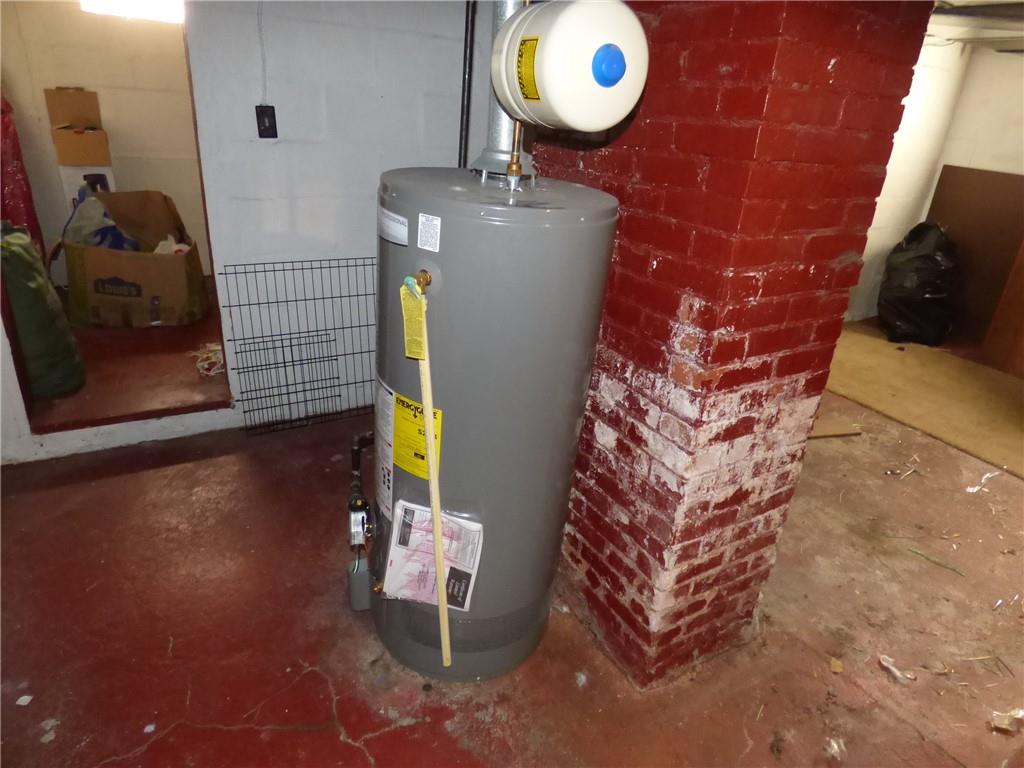 911 4th Street Monongahela, PA 15063 - Photo 21 of 23