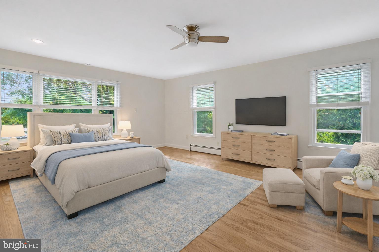 411 North Bryan Street Arlington, VA 22201 - Photo 11 of 58 a bedroom with a bed and a flat screen tv