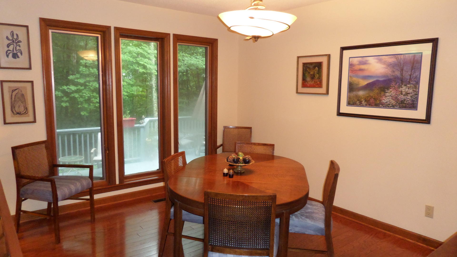 208 Connors Circle Oak Ridge, TN 37830 - Photo 8 of 27 Dining room
