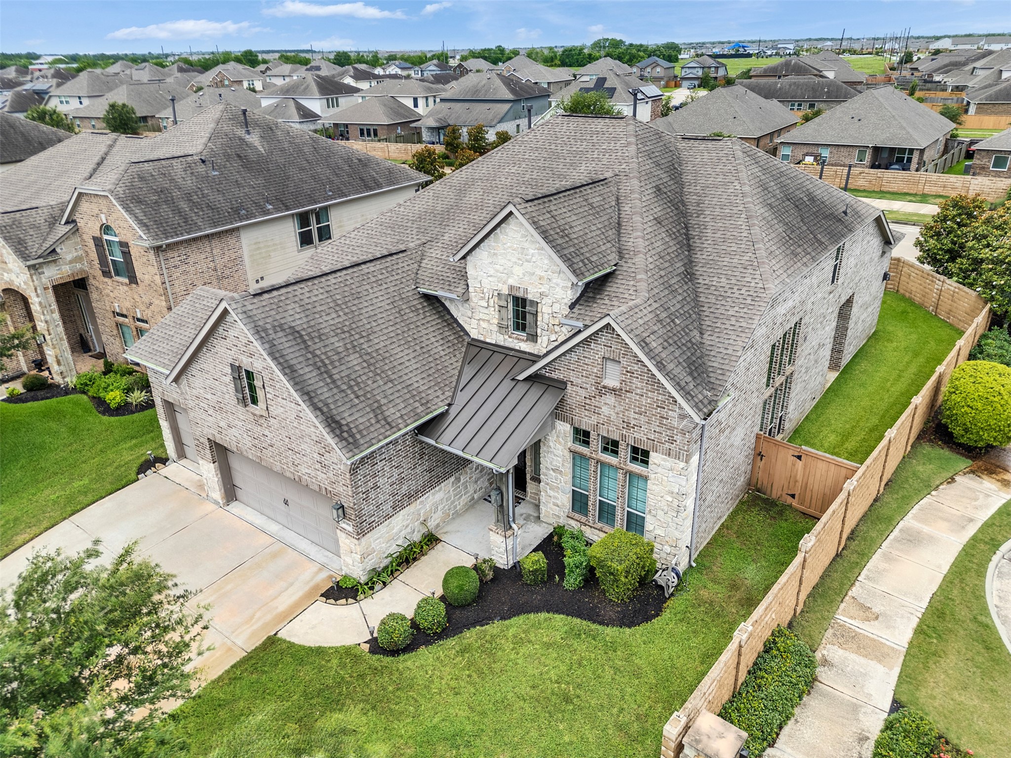 10302 Muir Peak Drive Rosharon, TX 77583 - Photo 37 of 40 Aerial view of front elevation