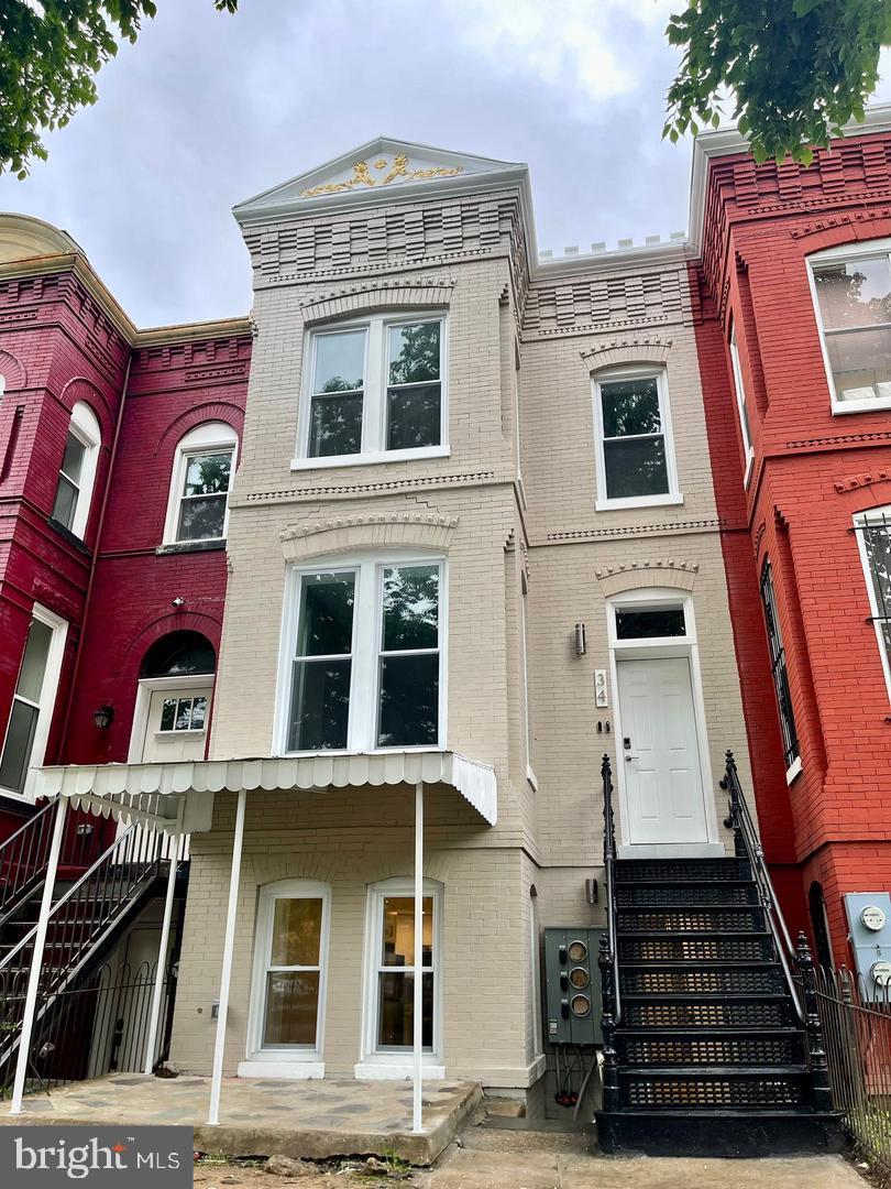 34 K Street Northwest Washington, DC 20001 - Photo 1 of 58 a front view of a multi story building