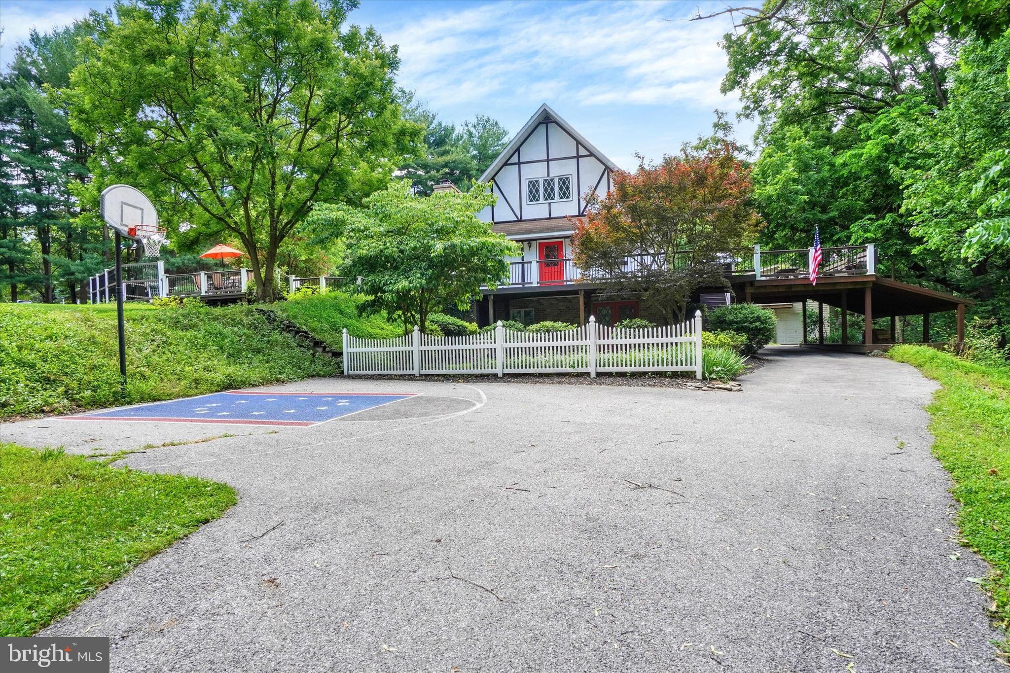 3993 Trout Run Road York, PA 17406 - Photo 8 of 47