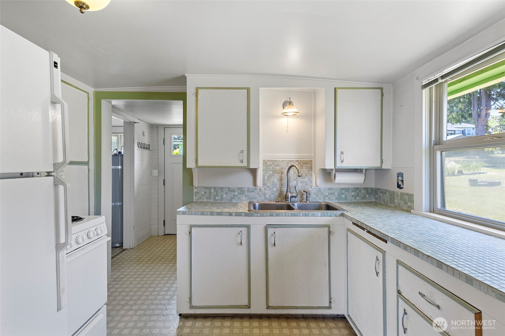 967 High Road Camano Island, WA 98282 - Photo 19 of 37 Gallery Image 19