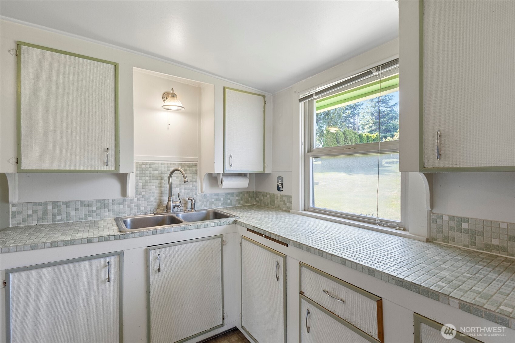 967 High Road Camano Island, WA 98282 - Photo 20 of 37 Gallery Image 20