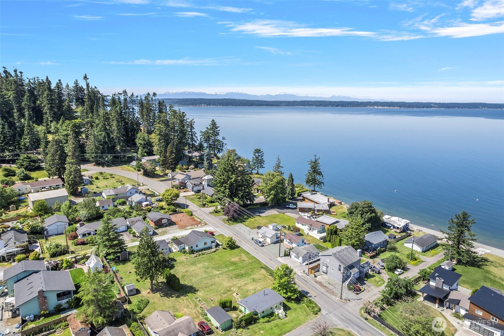 967 High Road Camano Island, WA 98282 - Photo 5 of 37 Gallery Image 5