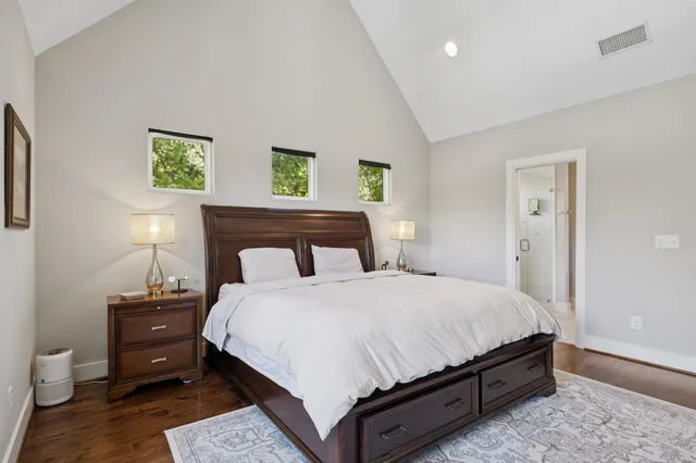 $699,500 | 506 East B E Bend Drive, Nashville, TN 37209