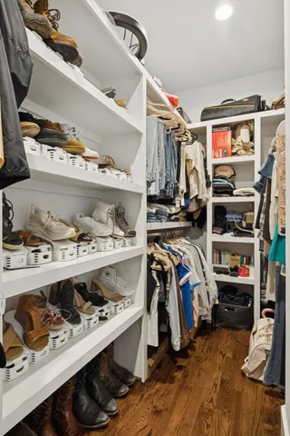 $699,500 | 506 East B E Bend Drive, Nashville, TN 37209