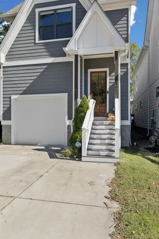 $699,500 | 506 East B E Bend Drive, Nashville, TN 37209