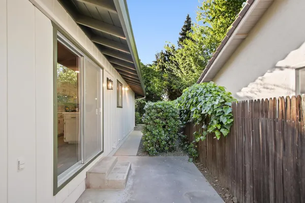 $1,049,000 | 1013 Plum Lane, Davis, CA 95616