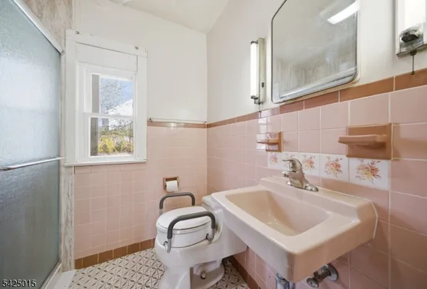 $499,000 | 5 Oak Street, Netcong, NJ 07857