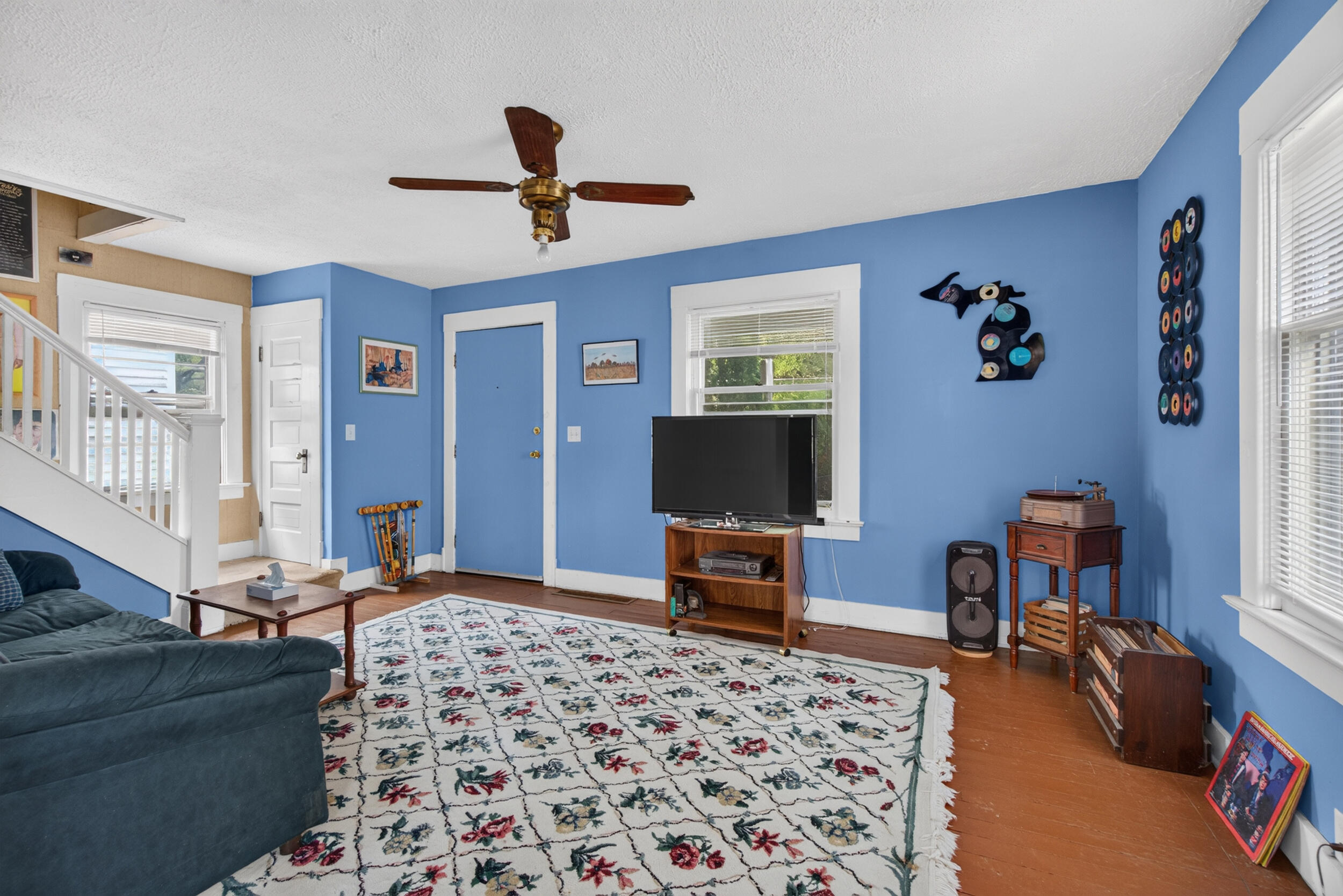305 Watts Street Jackson, MI 49203 - Photo 6 of 35 305 Watts Street, Jackson, MI 49203