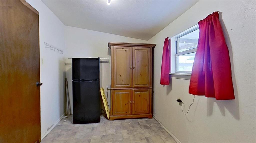 900 Silver Creek Azle Road Azle, TX 76020 - Photo 17 of 27 Image quality insufficient for description