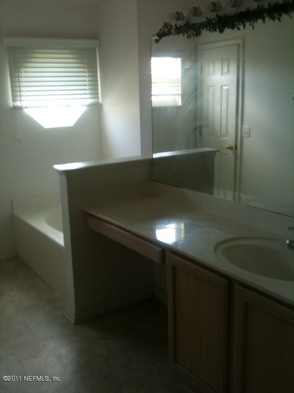 109 Reeding Ridge Drive West Jacksonville, FL 32225 - Photo 5 of 6 Master Bathroom
