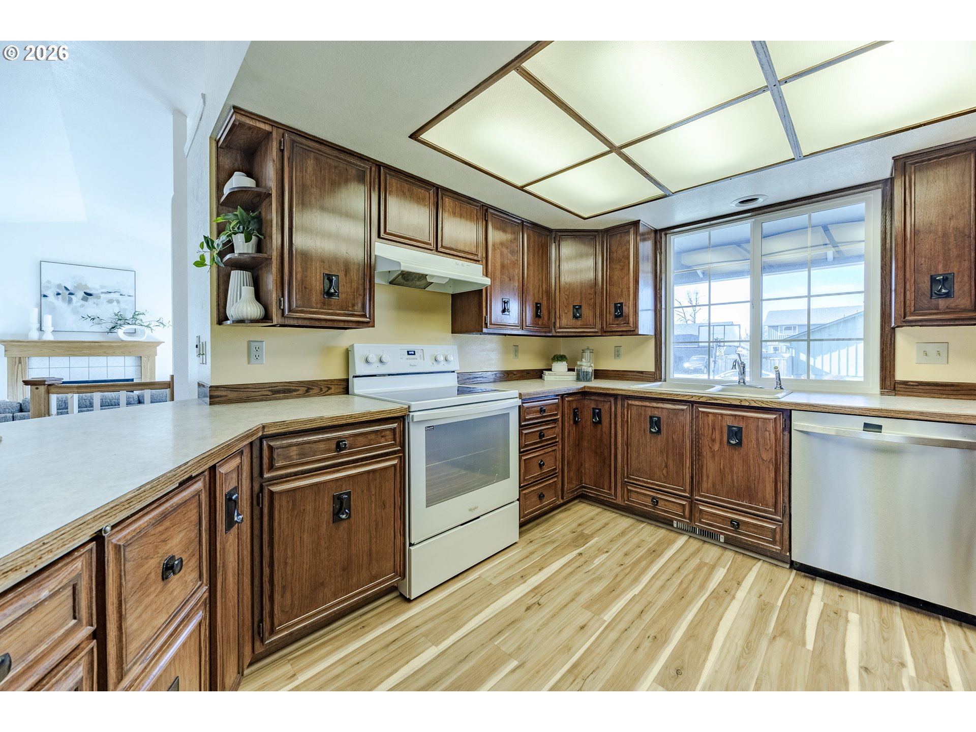 689 68th Place Springfield, OR 97478 - Photo 18 of 46