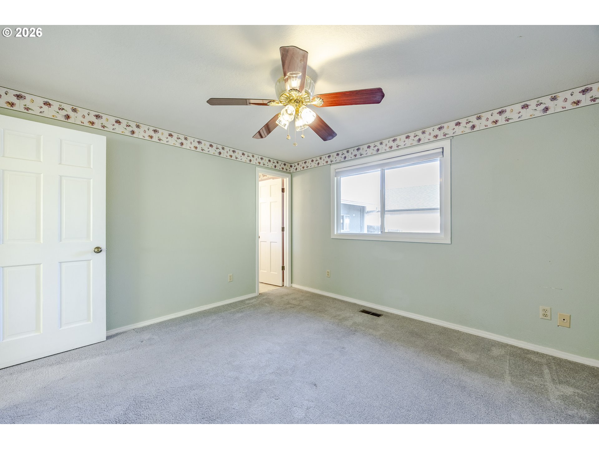 689 68th Place Springfield, OR 97478 - Photo 33 of 46