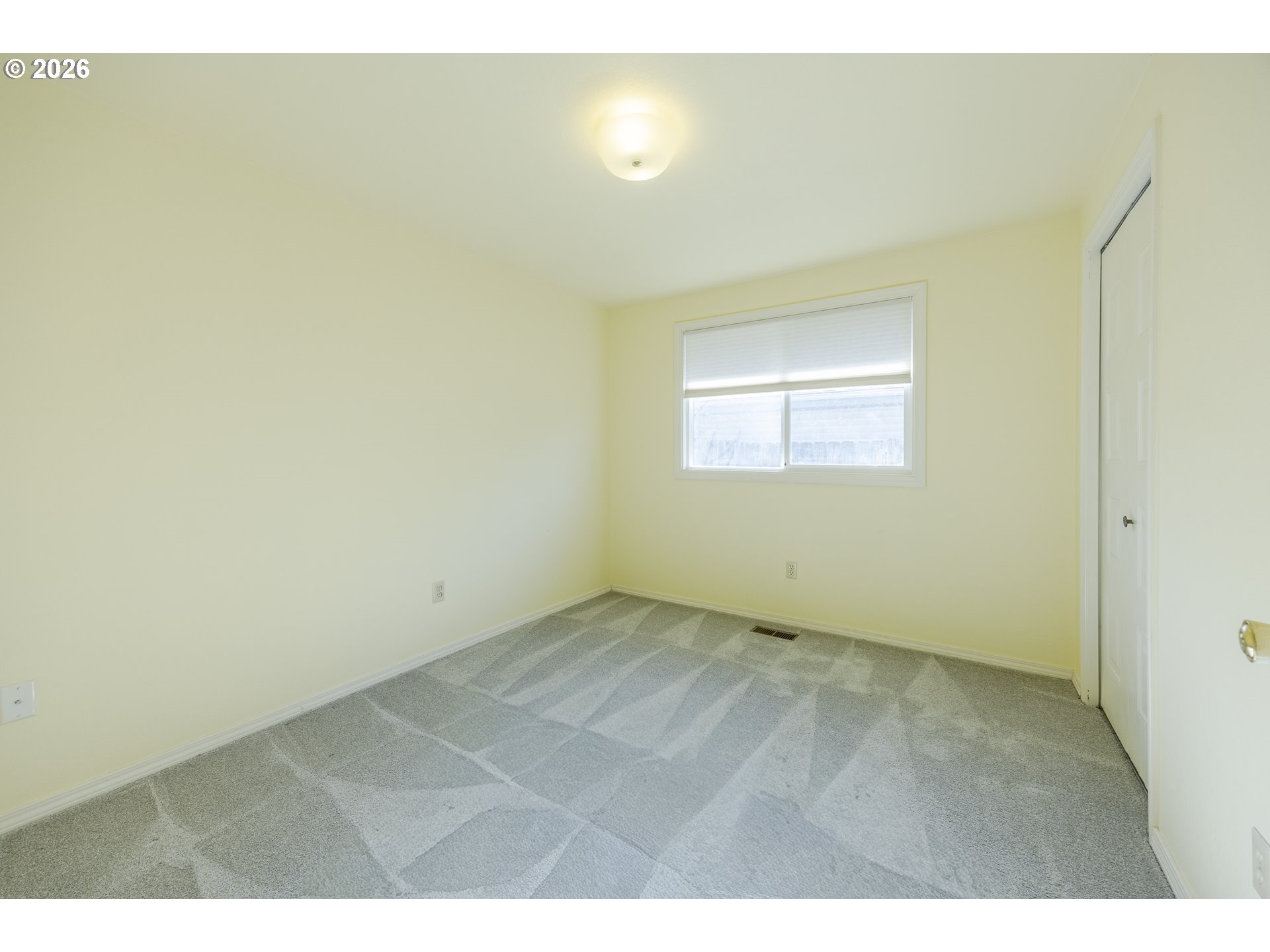 689 68th Place Springfield, OR 97478 - Photo 35 of 46