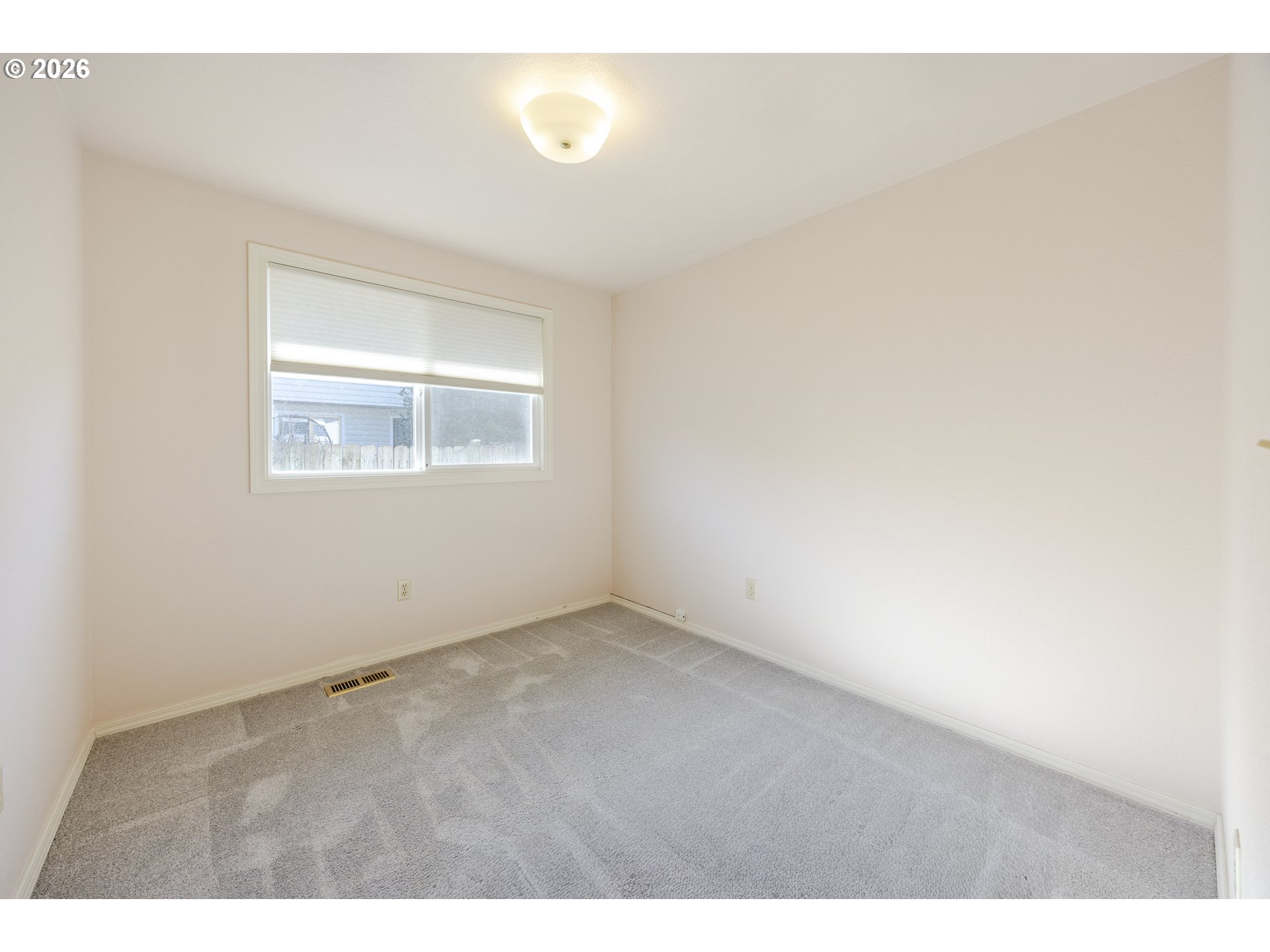 689 68th Place Springfield, OR 97478 - Photo 36 of 46