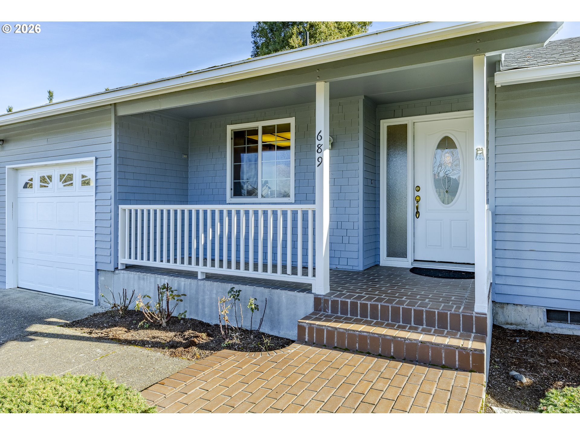 689 68th Place Springfield, OR 97478 - Photo 5 of 46