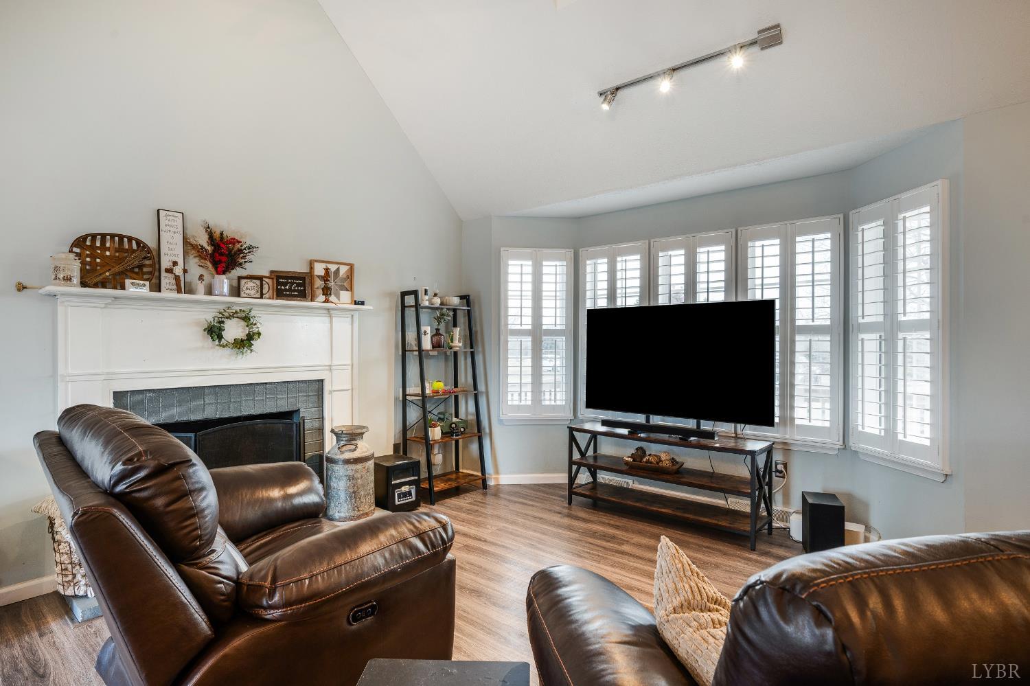 1908 Prophet Road Goode, VA 24556 - Photo 2 of 40