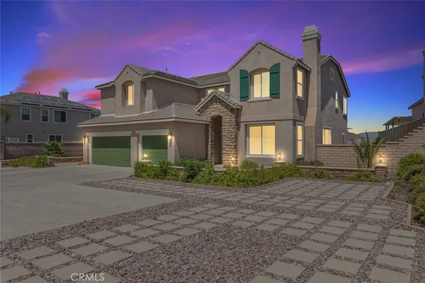 $879,900 | 4 Via Del Fico Court, Lake Elsinore, CA 92532
