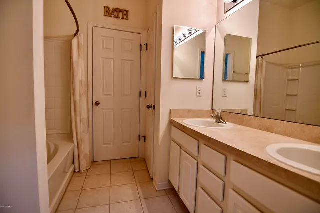 $268,000 | 5872 Pavilion Drive, Jacksonville, FL 32258