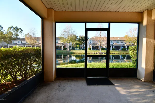 $268,000 | 5872 Pavilion Drive, Jacksonville, FL 32258