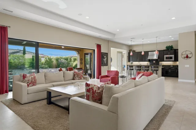 $1,795,000 | 20 Alicante Circle, Rancho Mirage, CA 92270