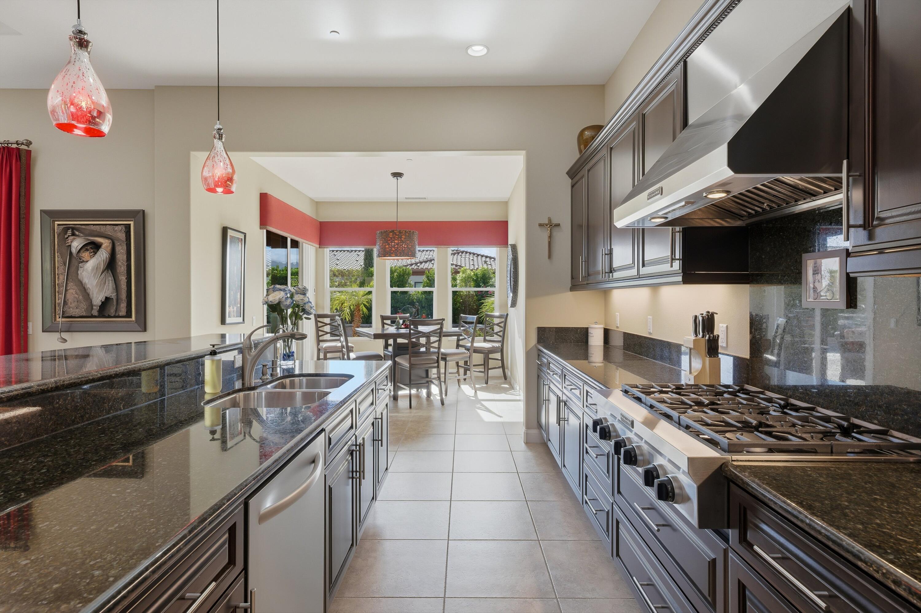 20 Alicante Circle Rancho Mirage, CA 92270 - Photo 32 of 59 29-107441620