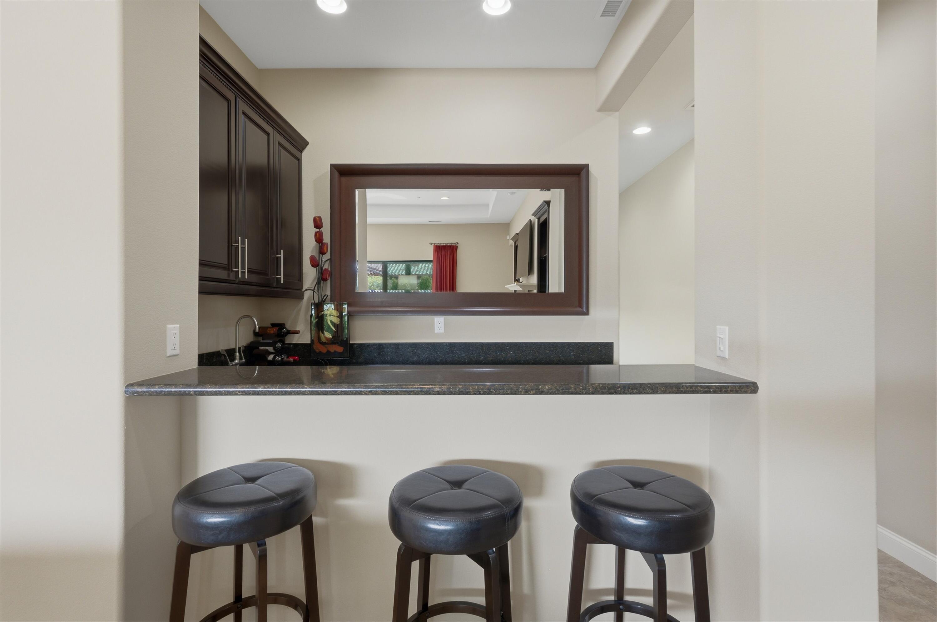 20 Alicante Circle Rancho Mirage, CA 92270 - Photo 36 of 59 33-107441624