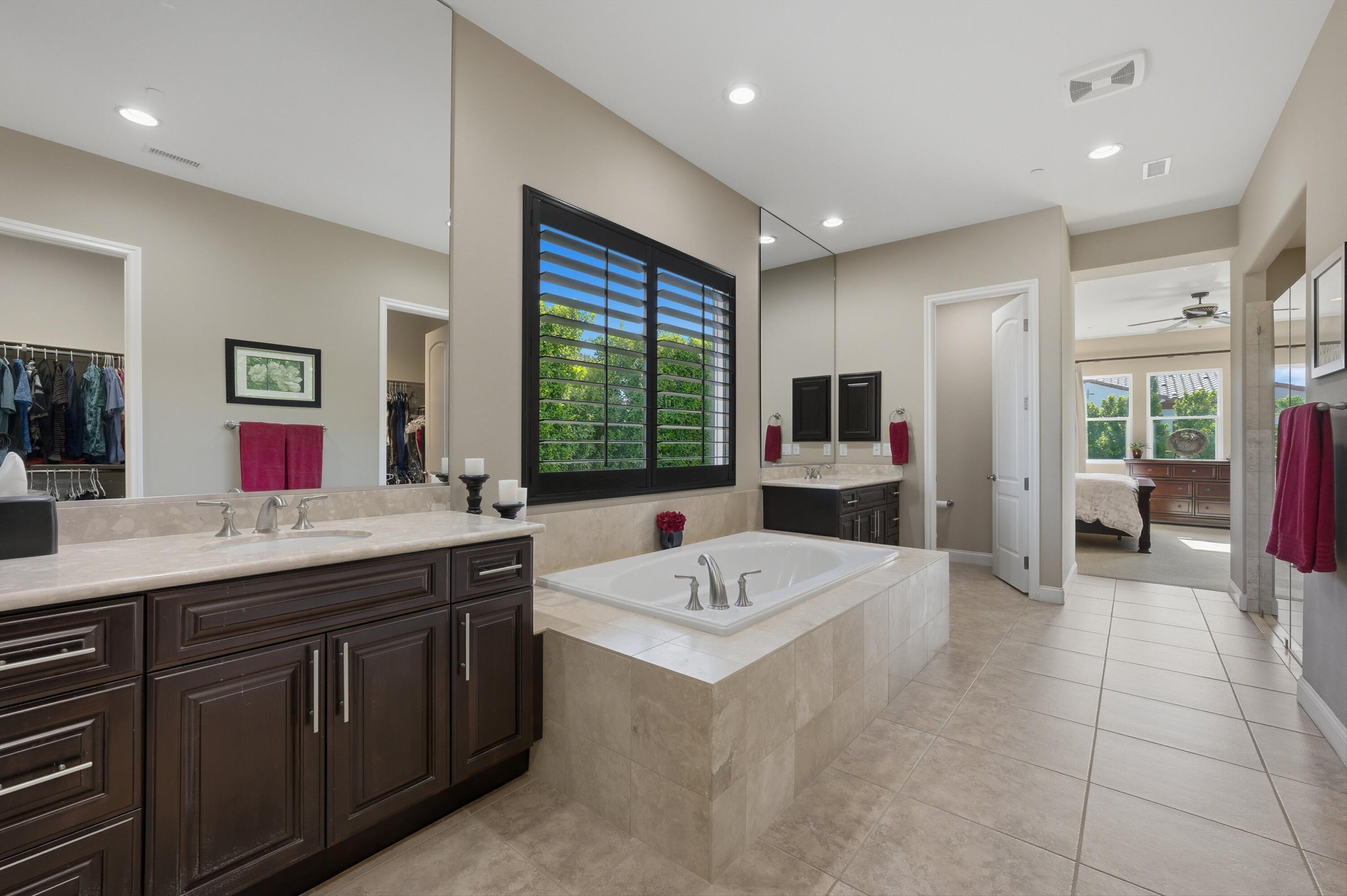 20 Alicante Circle Rancho Mirage, CA 92270 - Photo 44 of 59 44-107441635