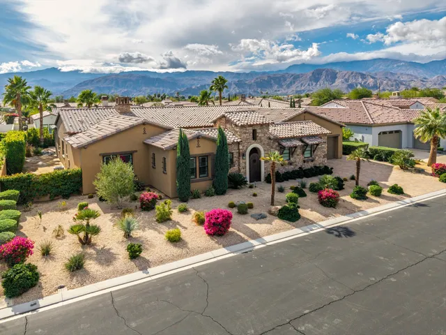 $1,795,000 | 20 Alicante Circle, Rancho Mirage, CA 92270