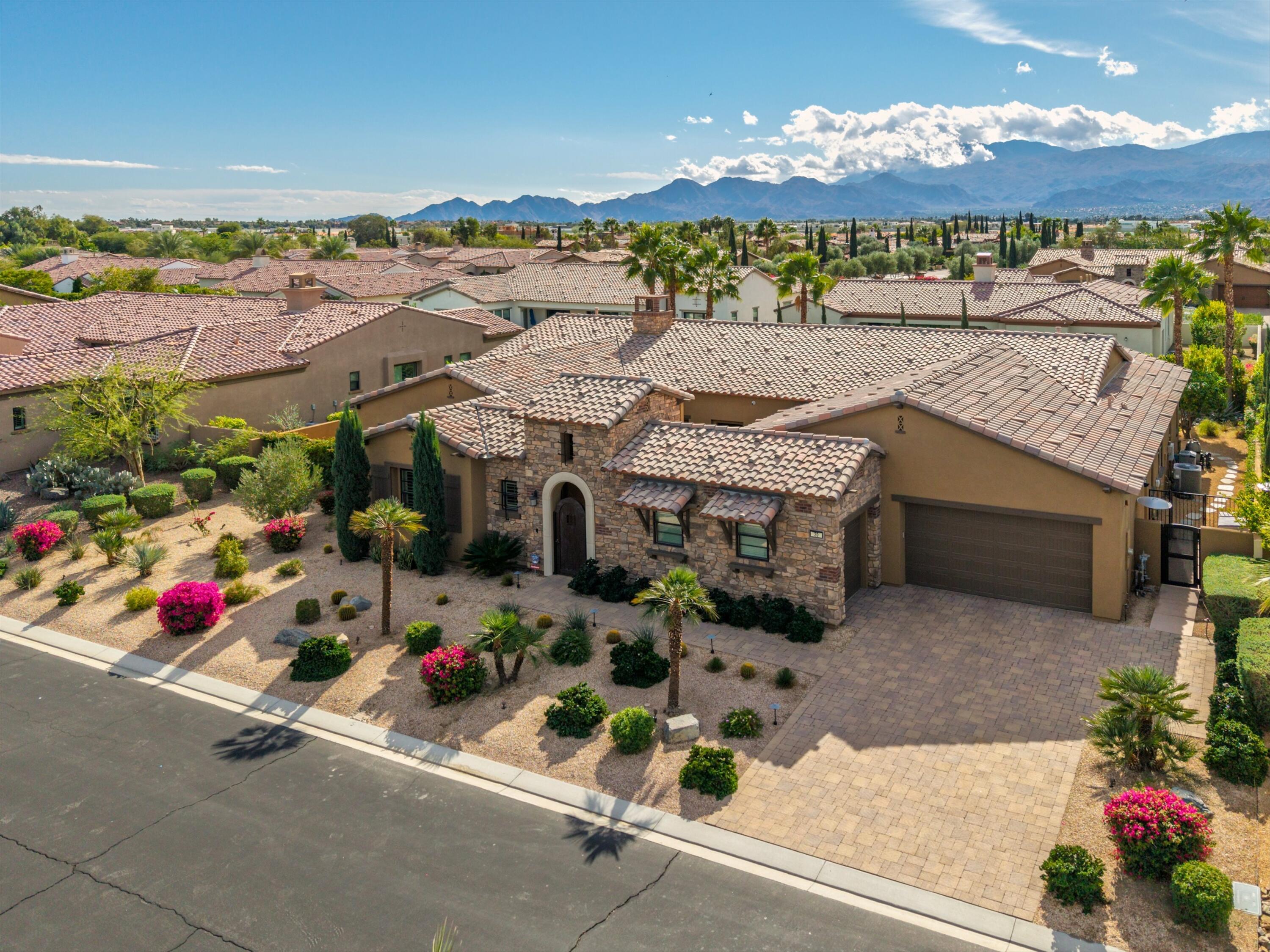 20 Alicante Circle Rancho Mirage, CA 92270 - Photo 9 of 59 03-107441648