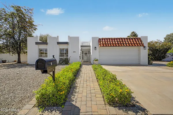 $605,000 | 621 East Calavar Road, Phoenix, AZ 85022