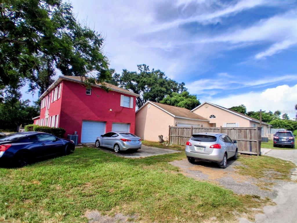 1208 South Taylor Road Seffner, FL 33584 - Photo 7 of 37 Gallery Image 7