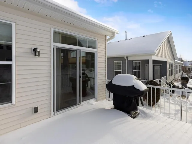 $645,000 | 7425 Peony Lane North, Maple Grove, MN 55311