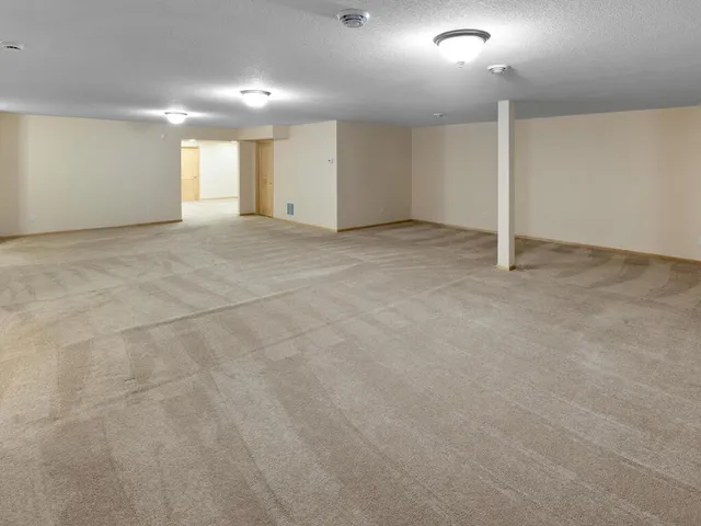 $645,000 | 7425 Peony Lane North, Maple Grove, MN 55311