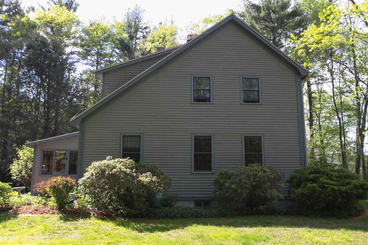 4 Baldwin Street Windham, NH 03087 - Photo 2 of 40
