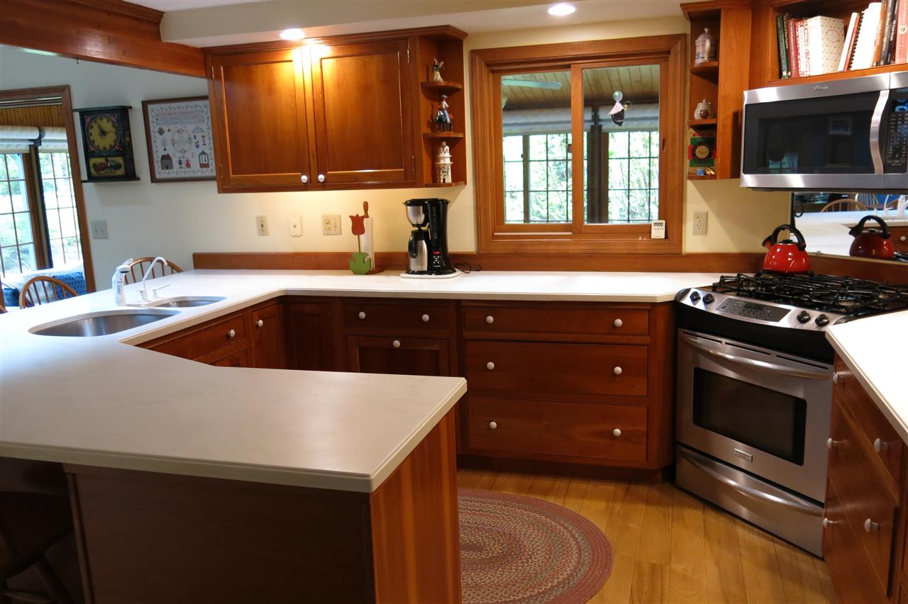 4 Baldwin Street Windham, NH 03087 - Photo 3 of 40