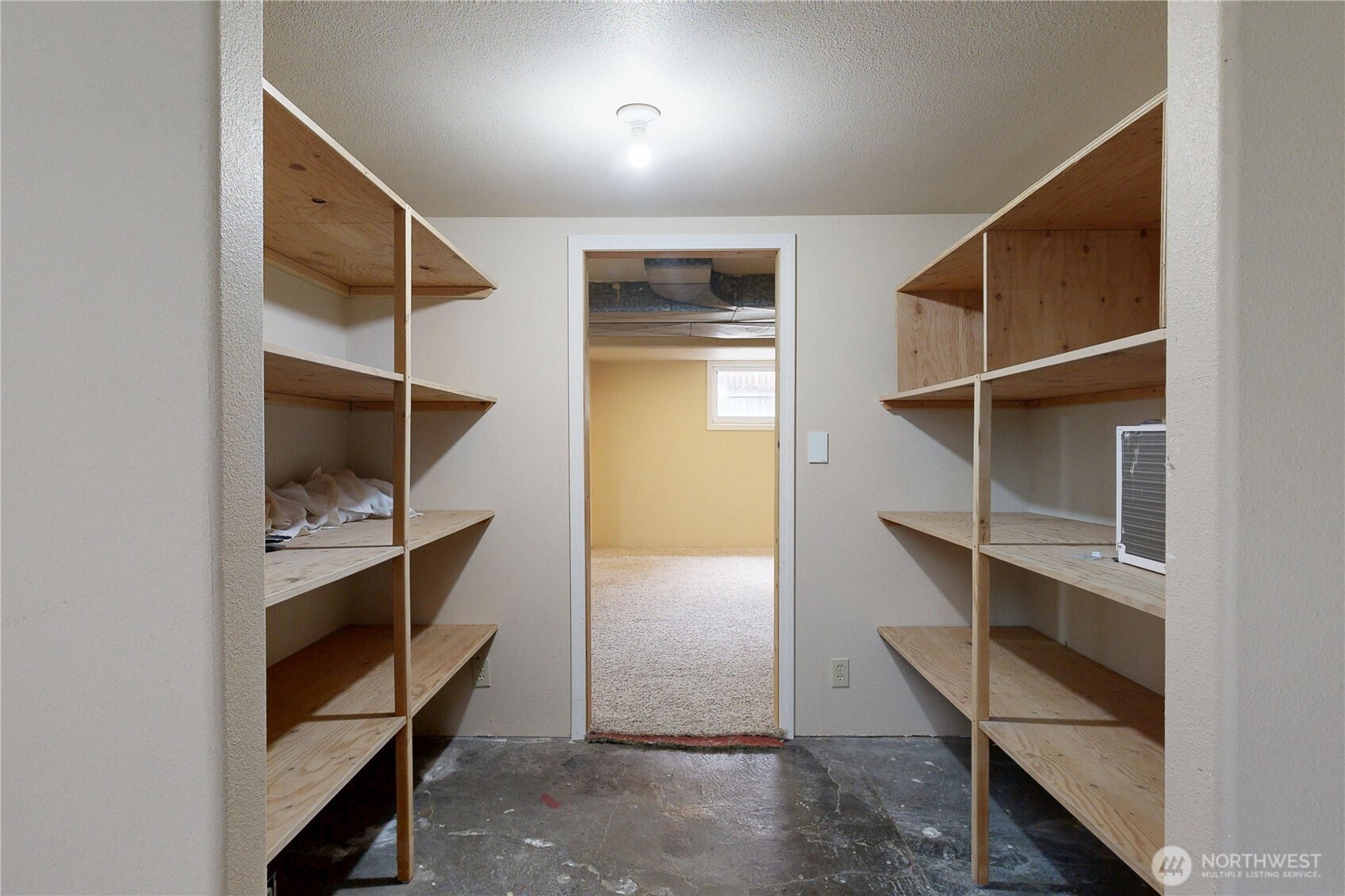 308 Newell Street Walla Walla, WA 99362 - Photo 34 of 40 a view of an empty room